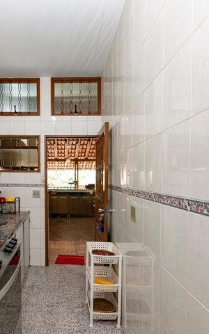 Casa à venda com 630m², 12 quartos e 2 vagas Casa à venda com 630m², 12 quartos e 2 vagasCozinha