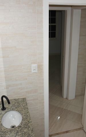 Apartamento para alugar com 71m², 2 quartos e sem vagaBanheiro