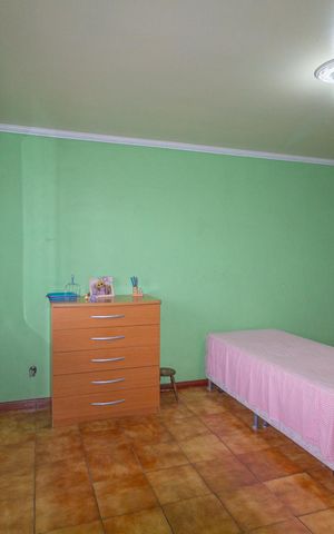 Casa à venda com 250m², 3 quartos e 4 vagas Casa à venda com 250m², 3 quartos e 4 vagasSuíte 1