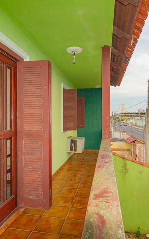 Casa à venda com 250m², 3 quartos e 4 vagas Casa à venda com 250m², 3 quartos e 4 vagasVaranda da Sala 3