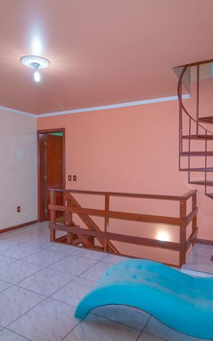 Casa à venda com 250m², 3 quartos e 4 vagas Casa à venda com 250m², 3 quartos e 4 vagasSala 3