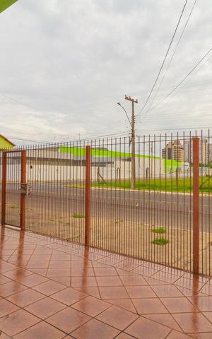 Casa à venda com 250m², 3 quartos e 4 vagas Casa à venda com 250m², 3 quartos e 4 vagasVista da Sala 1