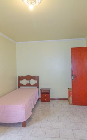 Casa à venda com 250m², 3 quartos e 4 vagas Casa à venda com 250m², 3 quartos e 4 vagasSuíte 2