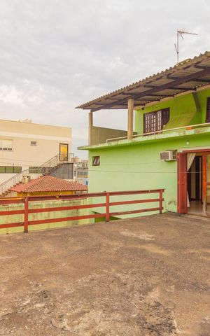 Casa à venda com 250m², 3 quartos e 4 vagas Casa à venda com 250m², 3 quartos e 4 vagasTerraço