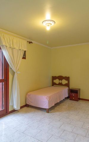 Casa à venda com 250m², 3 quartos e 4 vagas Casa à venda com 250m², 3 quartos e 4 vagasSuíte 2