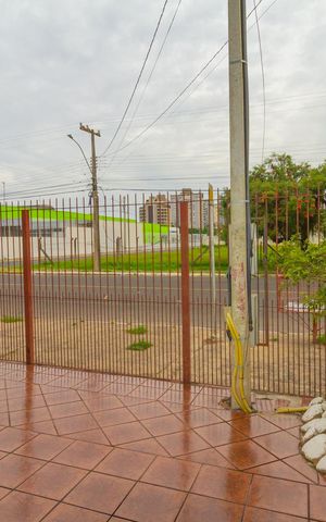 Casa à venda com 250m², 3 quartos e 4 vagas Casa à venda com 250m², 3 quartos e 4 vagasVista da Sala 2