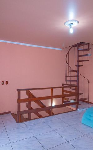 Casa à venda com 250m², 3 quartos e 4 vagas Casa à venda com 250m², 3 quartos e 4 vagasSala 3