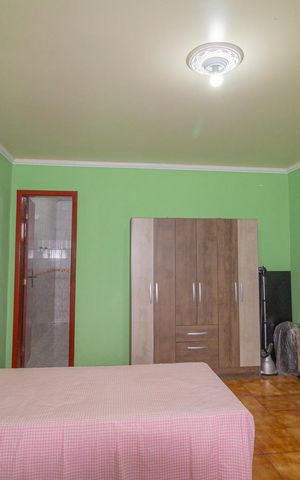 Casa à venda com 250m², 3 quartos e 4 vagas Casa à venda com 250m², 3 quartos e 4 vagasSuíte 1