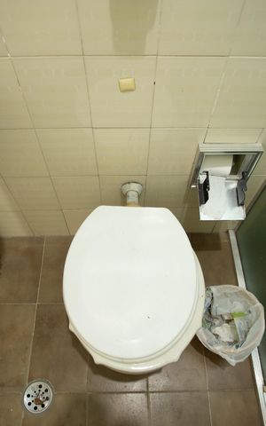 Casa à venda com 125m², 8 quartos e 1 vaga Casa à venda com 125m², 8 quartos e 1 vagaBANHEIRO QUARTO 1