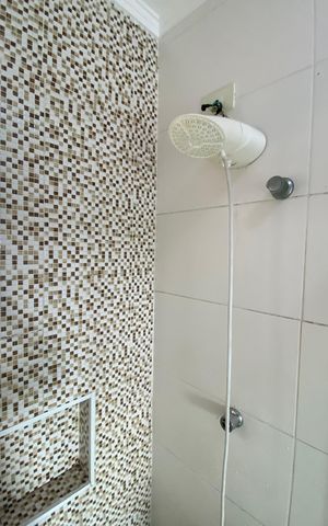Apartamento para alugar com 100m², 2 quartos e 2 vagas Apartamento para alugar com 100m², 2 quartos e 2 vagasBanheiro da Suíte