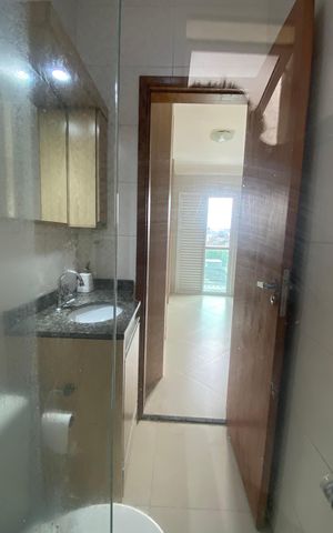 Apartamento para alugar com 100m², 2 quartos e 2 vagas Apartamento para alugar com 100m², 2 quartos e 2 vagasBanheiro da Suíte