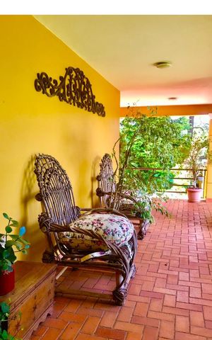 Casa à venda com 570m², 4 quartos e 4 vagas Casa à venda com 570m², 4 quartos e 4 vagasvaranda