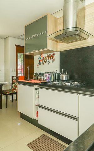 Casa à venda com 181m², 4 quartos e 3 vagasCozinha