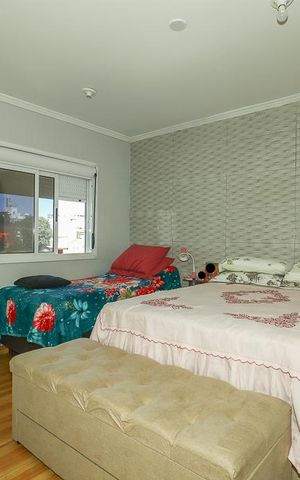Casa à venda com 181m², 4 quartos e 3 vagasQuarto Suíte