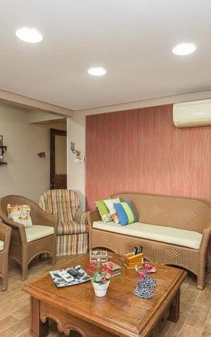 Casa à venda com 344m², 4 quartos e 3 vagas Casa à venda com 344m², 4 quartos e 3 vagasSala
