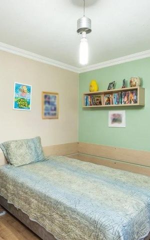 Casa à venda com 344m², 4 quartos e 3 vagas Casa à venda com 344m², 4 quartos e 3 vagasQuarto 3