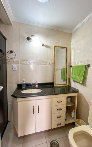 Apartamento à venda com 80m², 2 quartos e 1 vaga Apartamento à venda com 80m², 2 quartos e 1 vagaBanheiro