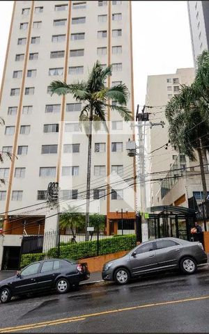 Apartamento à venda com 80m², 2 quartos e 1 vaga Apartamento à venda com 80m², 2 quartos e 1 vagaFachada