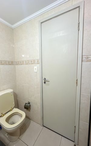 Apartamento à venda com 80m², 2 quartos e 1 vaga Apartamento à venda com 80m², 2 quartos e 1 vagaBanheiro