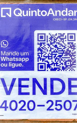Casa à venda com 318m², 5 quartos e 3 vagasPlaquinha