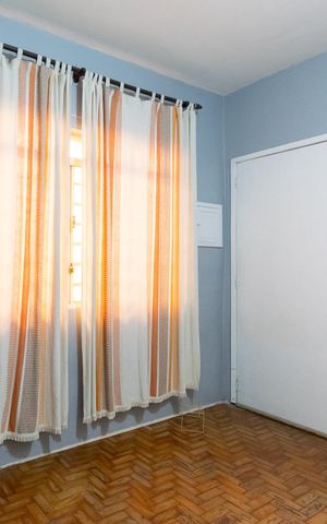 Casa à venda com 270m², 4 quartos e 2 vagas Casa à venda com 270m², 4 quartos e 2 vagasQuarto 1 da casa 2