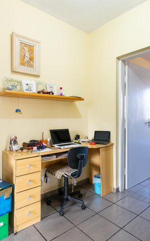 Casa à venda com 270m², 4 quartos e 2 vagas Casa à venda com 270m², 4 quartos e 2 vagasHall dos Quartos