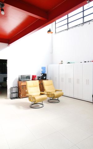 Casa de condomínio à venda com 176m², 2 quartos e 2 vagasSala