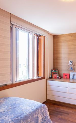 Casa de condomínio à venda com 370m², 4 quartos e 4 vagas Casa de condomínio à venda com 370m², 4 quartos e 4 vagasSuíte 2