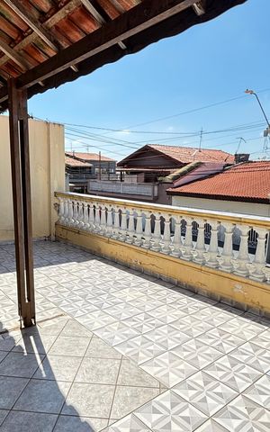 Casa à venda com 210m², 3 quartos e 3 vagas Casa à venda com 210m², 3 quartos e 3 vagasVaranda da Sala
