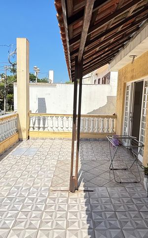 Casa à venda com 210m², 3 quartos e 3 vagas Casa à venda com 210m², 3 quartos e 3 vagasVaranda da Sala