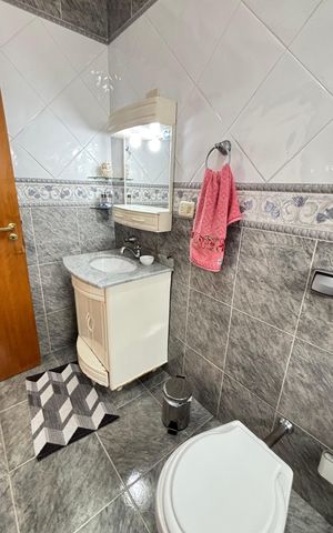 Casa à venda com 210m², 3 quartos e 3 vagas Casa à venda com 210m², 3 quartos e 3 vagasBanheiro da Suíte