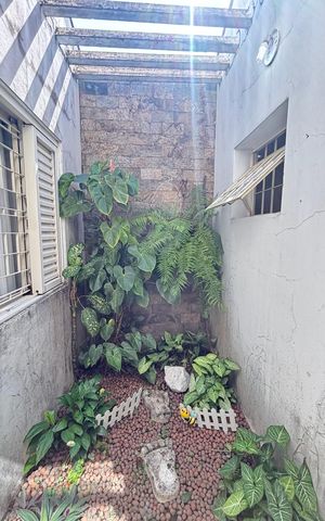 Casa à venda com 210m², 3 quartos e 3 vagas Casa à venda com 210m², 3 quartos e 3 vagasJardim de Inverno