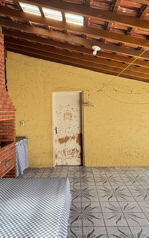 Casa à venda com 210m², 3 quartos e 3 vagas Casa à venda com 210m², 3 quartos e 3 vagasQuintal - Churrasqueira