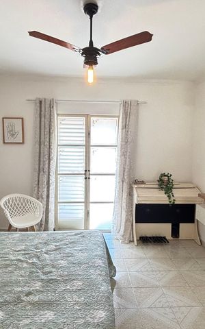 Casa à venda com 210m², 3 quartos e 3 vagas Casa à venda com 210m², 3 quartos e 3 vagasQuarto 2