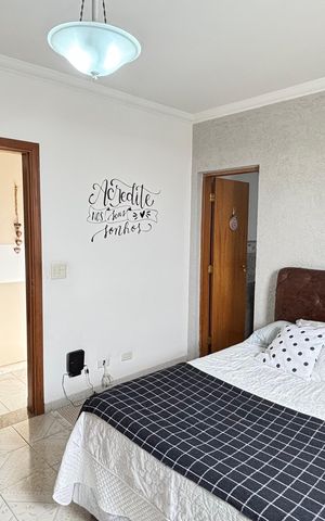 Casa à venda com 210m², 3 quartos e 3 vagas Casa à venda com 210m², 3 quartos e 3 vagasSuíte