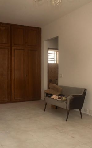 Casa à venda com 660m², 3 quartos e 3 vagasSuíte