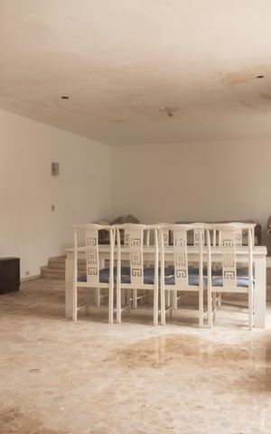 Casa à venda com 660m², 3 quartos e 3 vagasSala