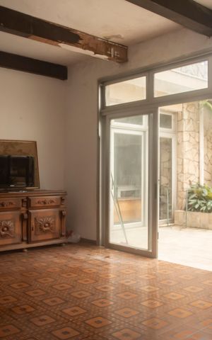 Casa à venda com 660m², 3 quartos e 3 vagasSala de TV