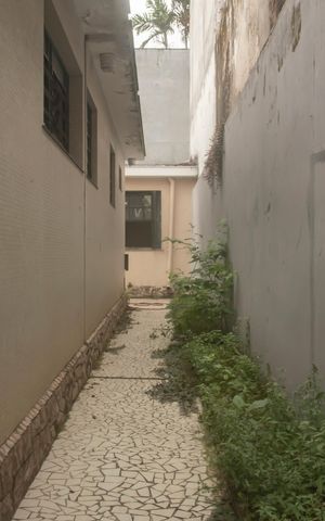 Casa à venda com 660m², 3 quartos e 3 vagasQuintal - Acesso lateral