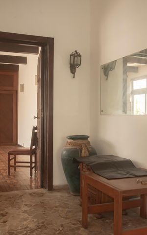 Casa à venda com 660m², 3 quartos e 3 vagasSala