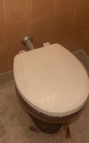 Casa à venda com 660m², 3 quartos e 3 vagasBanheiro 2