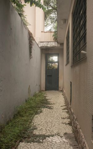 Casa à venda com 660m², 3 quartos e 3 vagasQuintal - Acesso lateral