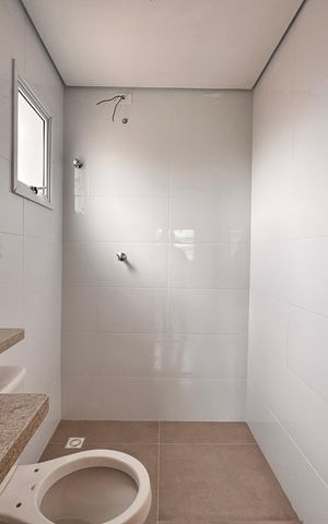 Apartamento para alugar com 108m², 2 quartos e 1 vaga Apartamento para alugar com 108m², 2 quartos e 1 vagaBanheiro da suíte
