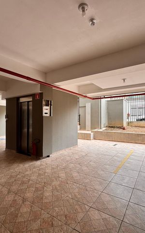 Apartamento para alugar com 108m², 2 quartos e 1 vaga Apartamento para alugar com 108m², 2 quartos e 1 vagaGaragem