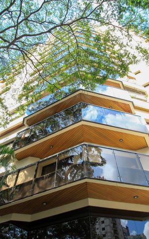 Apartamento à venda com 309m², 3 quartos e 4 vagas Apartamento à venda com 309m², 3 quartos e 4 vagasFachada