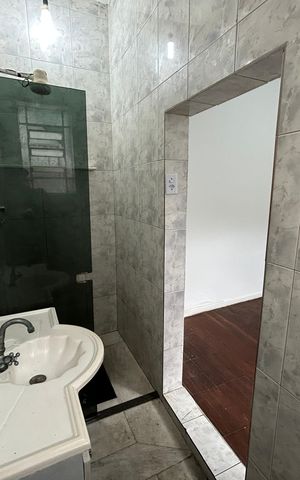 Casa à venda com 299m², 4 quartos e 4 vagasBanheiro da Suíte 1