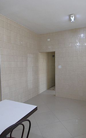 Casa à venda com 299m², 4 quartos e 4 vagasCozinha