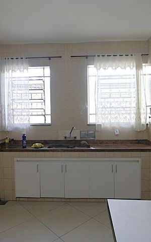 Casa à venda com 299m², 4 quartos e 4 vagasCozinha
