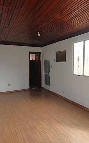Casa à venda com 299m², 4 quartos e 4 vagasSuíte 2