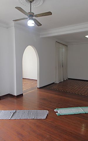 Casa à venda com 299m², 4 quartos e 4 vagasSala 1